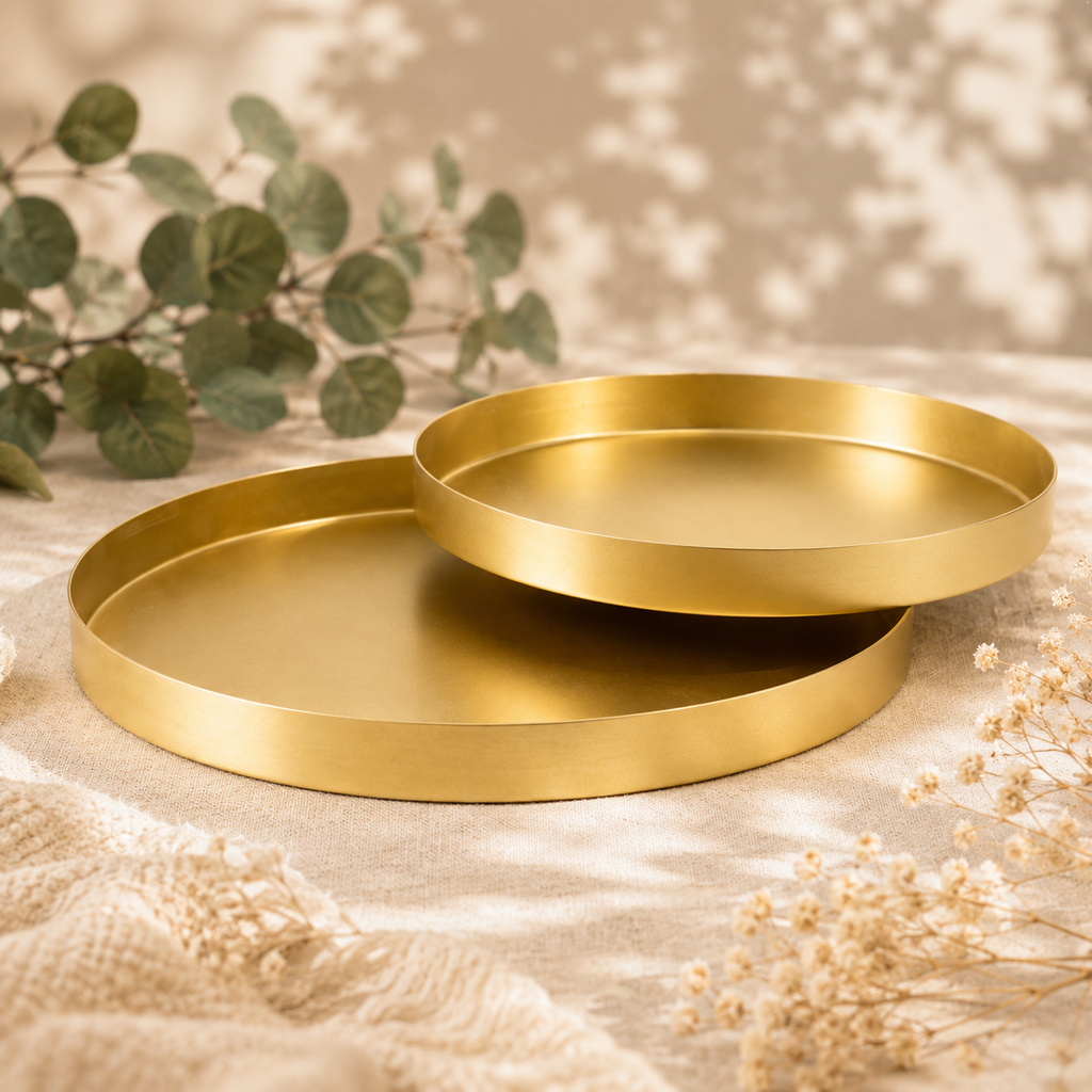 Ronde-metalen-dienbladen-goud-leeg.png