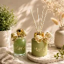 Zijdegroen-parfumflesje-met-transparant-Luxe-flesje.webp