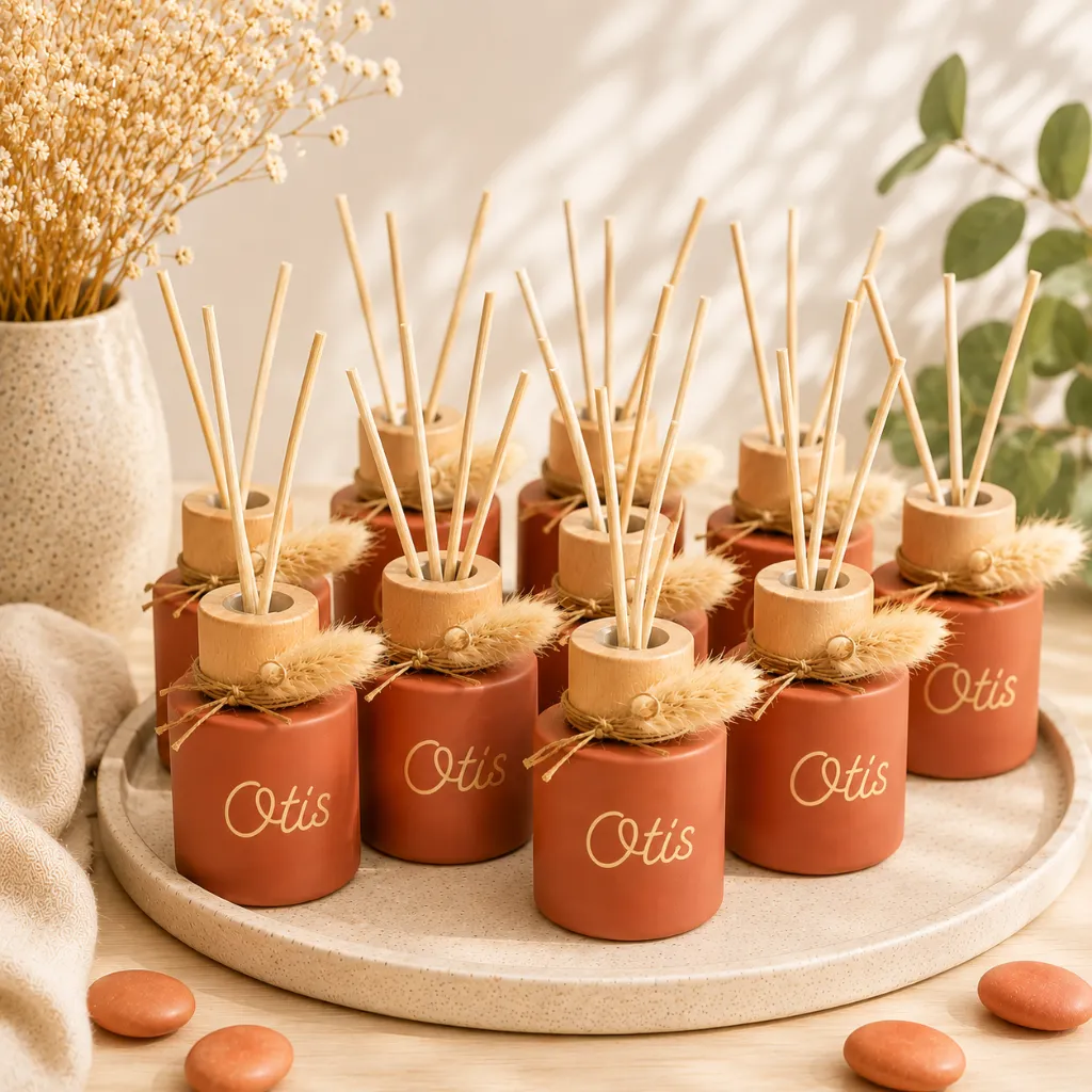 Terracotta-parfumflesjes-om-uit-te-delen.webp