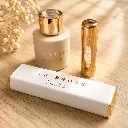 Gepersonaliseerde-chocoladerepen-lippenbalsems-en-parfumflesjes.webp