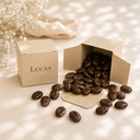 Kubus-doopsuiker-doosjes-met-chocolade-koffiebonen.png
