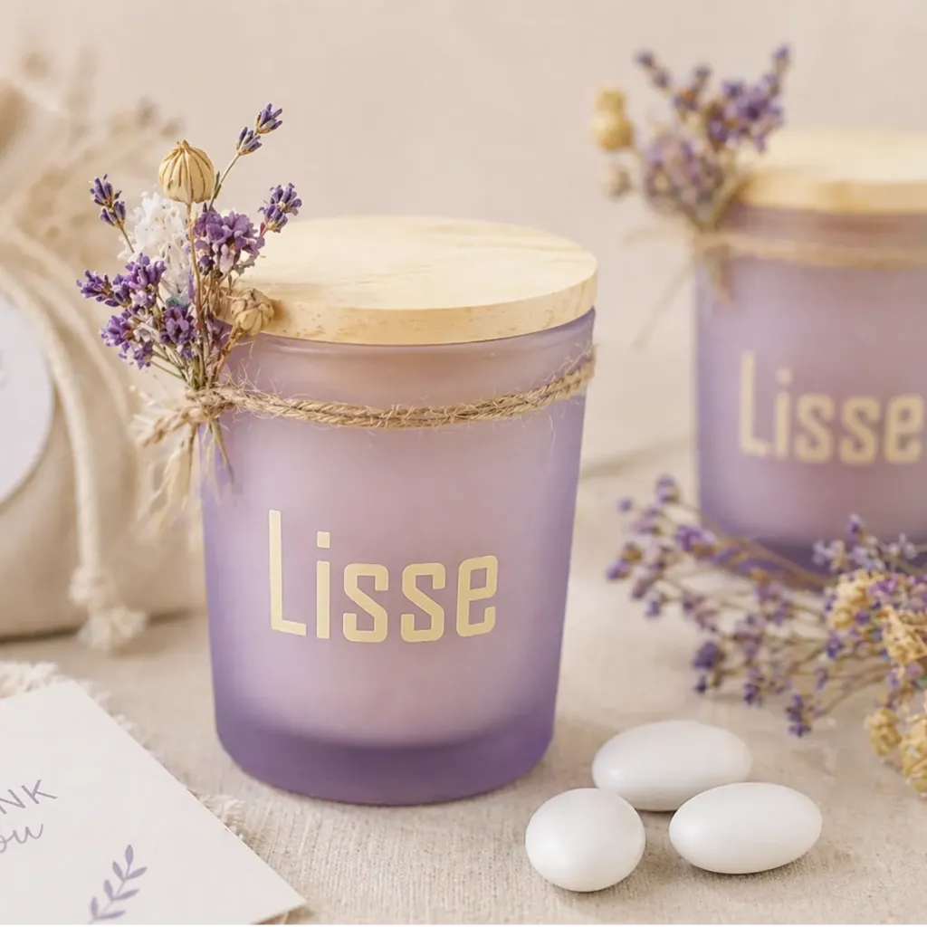 Lila geurkaarsje met houten dekseltje – set van 12